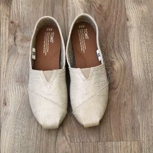NWT Natural Metallic classics, women’s 8.5